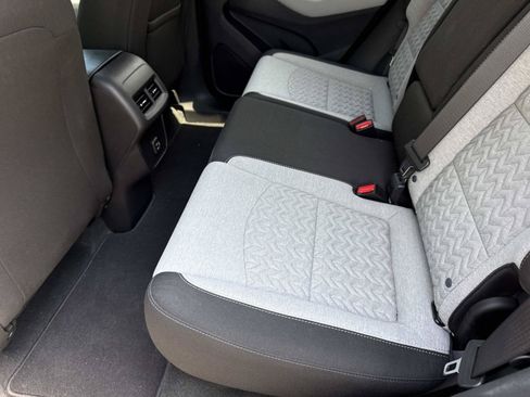 Used 2024 Chevrolet Equinox LS w/ LS Convenience Package FWD image 10