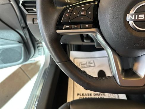 Used 2024 Nissan Altima 2.5 SL AWD/4WD image 11
