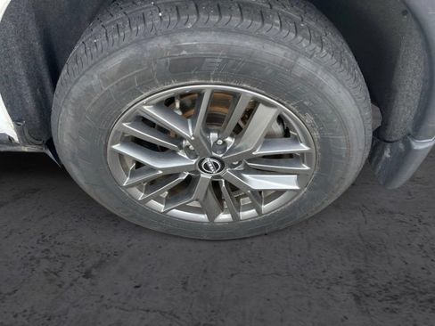 Used 2023 Nissan Rogue S AWD/4WD image 32