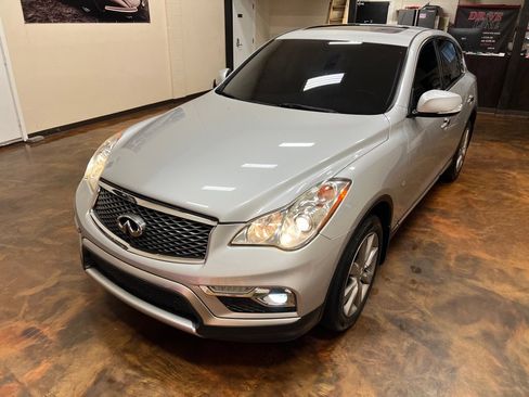 Used 2017 INFINITI QX50 AWD image 47