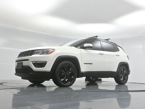 Used 2020 Jeep Compass Latitude image 42
