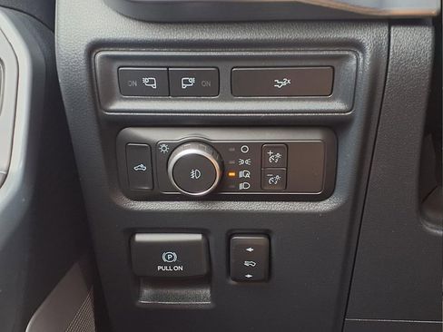 Used 2022 Ford F150 Lariat image 21