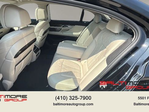 Used 2019 BMW 750i xDrive w/ Executive Package AWD/4WD image 30
