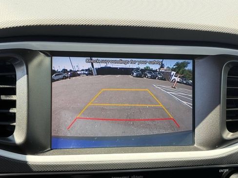 Used 2019 Hyundai Ioniq Limited FWD image 11