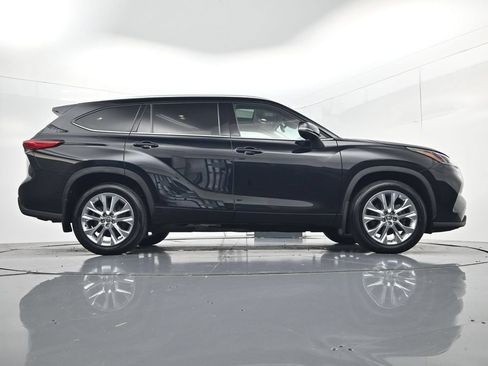 Used 2023 Toyota Highlander Limited AWD/4WD image 48