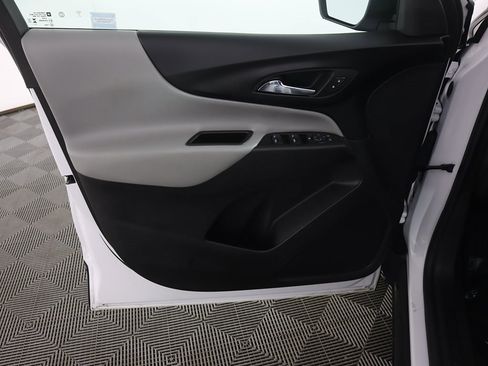 Used 2024 Chevrolet Equinox LS w/ Driver Confidence II Package image 19