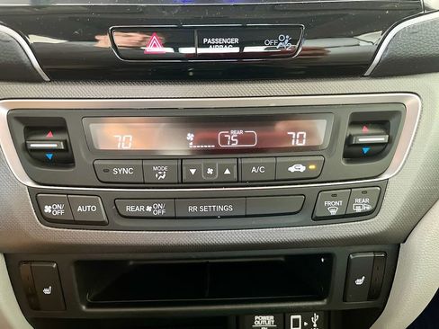 Used 2022 Honda Ridgeline RTL image 16