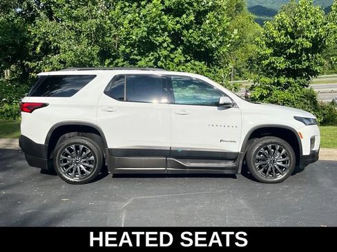 Used 2022 Chevrolet Traverse RS FWD image 5