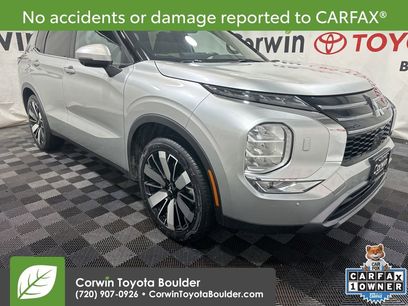 Used 2025 Mitsubishi Outlander SE