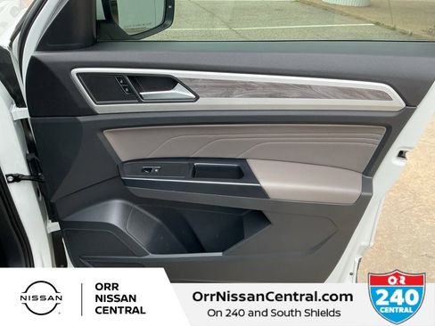 Used 2021 Volkswagen Atlas Cross Sport SE image 10