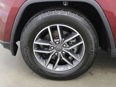 Used 2020 Jeep Grand Cherokee Limited w/ Premium Lighting Group RWD image 31