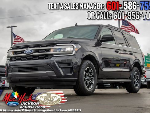 Used 2024 Ford Expedition XLT image 3