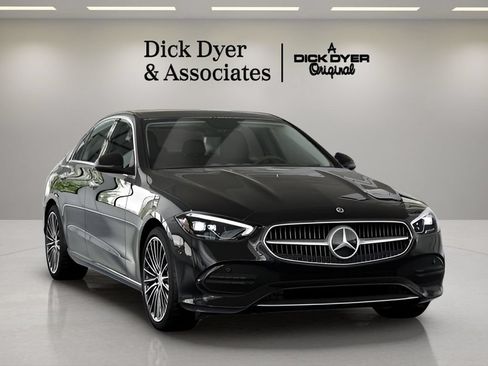 Used 2026 Mercedes-Benz C 300 Sedan image 5