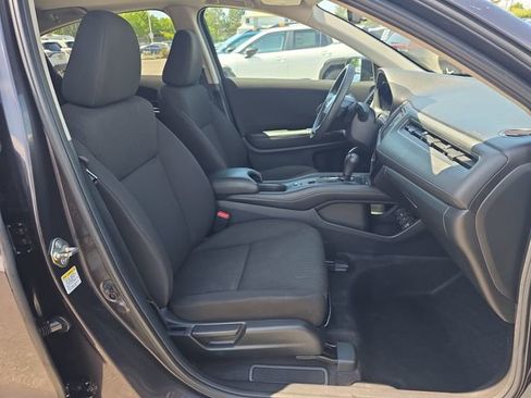 Used 2016 Honda HR-V EX image 9