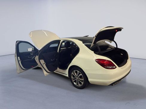 Used 2017 Mercedes-Benz C 300 4MATIC Sedan image 12