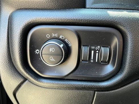 Used 2019 RAM 2500 Big Horn AWD/4WD image 14