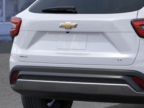 New 2026 Chevrolet Trax LT w/ LT Convenience Package image 16