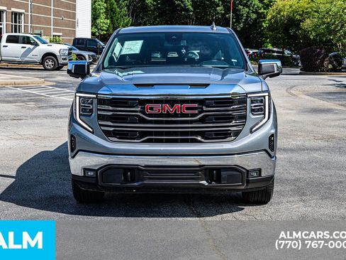 Used 2026 GMC Sierra 1500 SLT AWD/4WD image 11