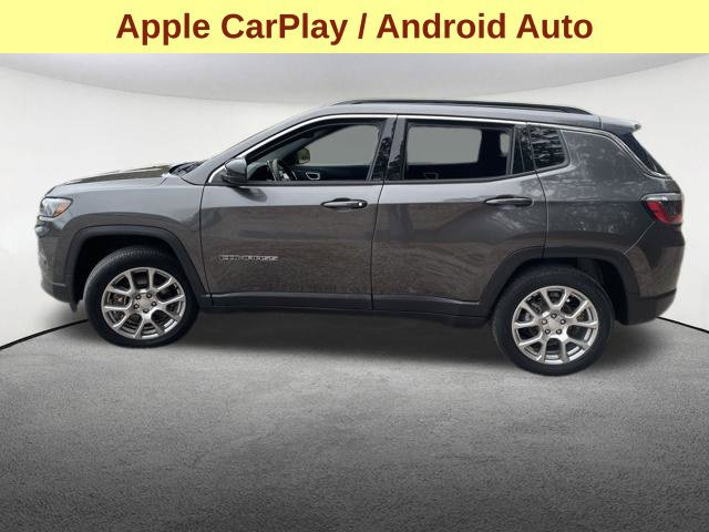 Used 2023 Jeep Compass Latitude AWD/4WD image 6