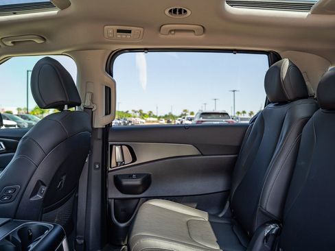 New 2026 Kia Carnival SX FWD image 18