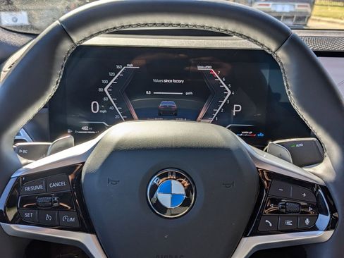 Used 2025 BMW 330i Sedan w/ Premium Package image 20