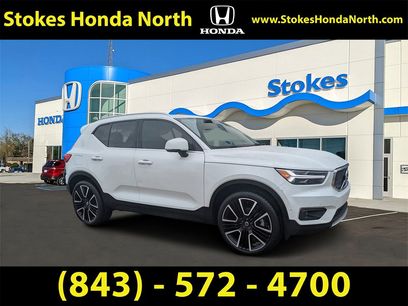 Used 2022 Volvo XC40 T5 Inscription w/ Advanced Package