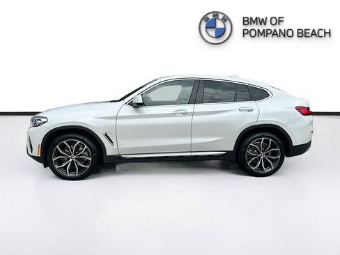 Used 2023 BMW X4 xDrive30i AWD/4WD image 4