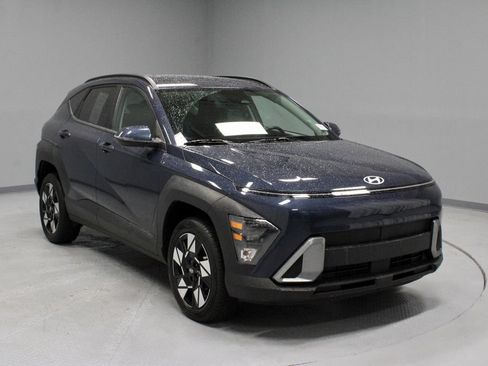 Used 2025 Hyundai Kona SEL AWD/4WD image 1