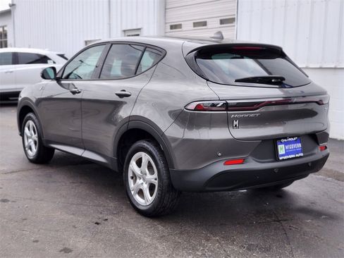 Used 2023 Dodge Hornet GT Plus image 3