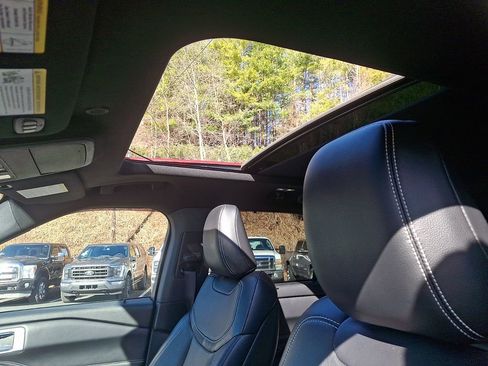 Used 2020 Ford Explorer ST w/ Premium Technology Package AWD/4WD image 14