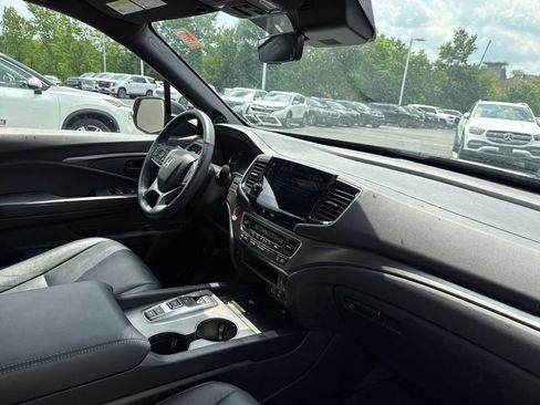 Used 2024 Honda Passport EX-L image 36