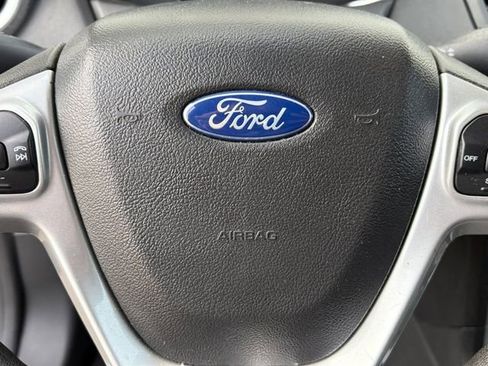 Used 2019 Ford Fiesta SE image 8