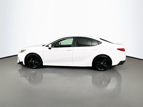 Used 2025 Toyota Camry SE w/ Multimedia Upgrade Package image 4