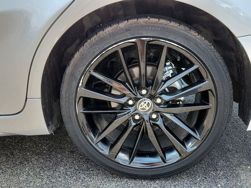 Used 2023 Toyota Camry XSE image 6