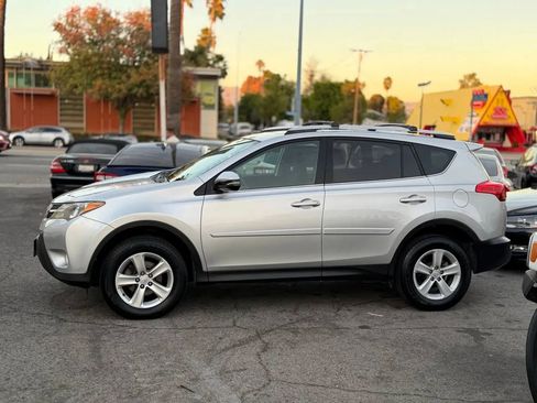 Used 2013 Toyota RAV4 XLE image 7
