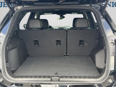 Certified 2022 Chevrolet Equinox RS FWD image 13