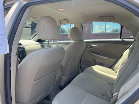 Used 2010 Toyota Corolla LE FWD image 18