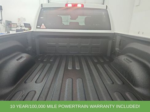 New 2026 RAM 2500 Big Horn AWD/4WD image 32