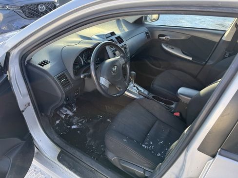 Used 2013 Toyota Corolla S image 7