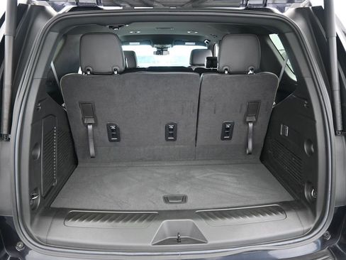 Used 2025 Chevrolet Tahoe LT image 40