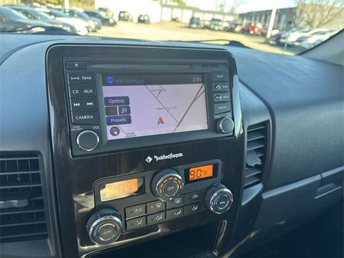 Used 2013 Nissan Titan SL w/ Moonroof Pkg image 21