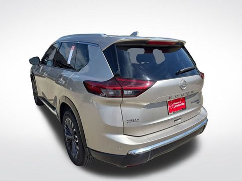 Certified 2026 Nissan Rogue Platinum w/ Platinum Premium Package AWD/4WD image 3