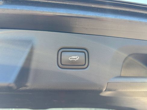 Used 2025 Hyundai Palisade SEL AWD/4WD image 19