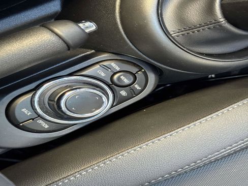 Certified 2023 MINI Cooper S image 14