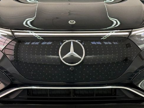 New 2026 Mercedes-Benz EQS 550 4MATIC SUV image 20