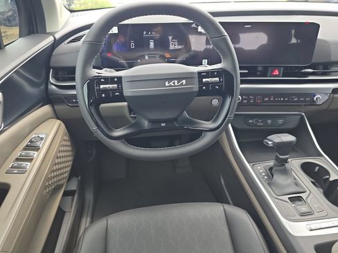 New 2027 Kia Carnival FWD image 13