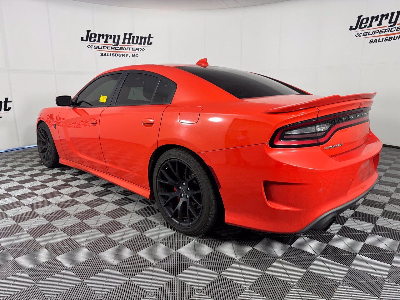 Used 2016 Dodge Charger SRT Hellcat RWD image 9