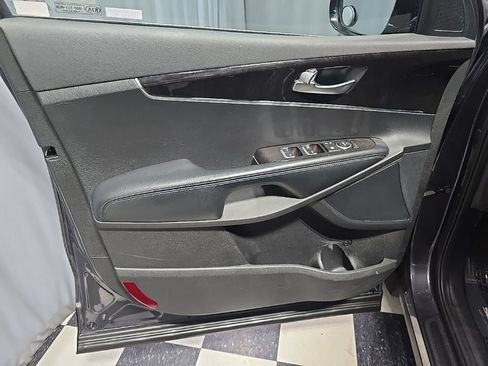 Used 2018 Kia Sorento AWD image 17