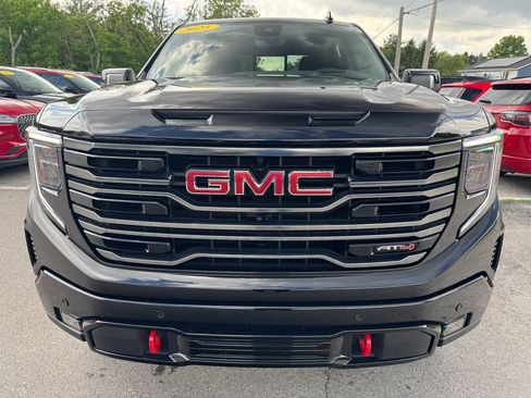 Used 2025 GMC Sierra 1500 AT4 w/ AT4 Premium Package AWD/4WD image 2