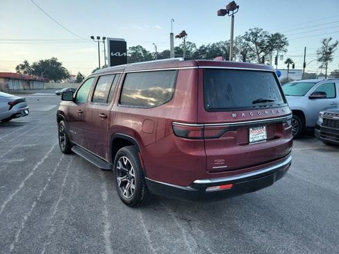 Used 2023 Jeep Wagoneer L Series III w/ Preferred Equipment Group image 3